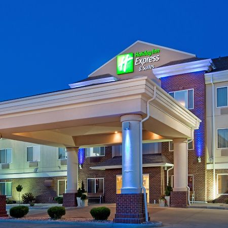 Holiday Inn Express & Suites - Dickinson By Ihg Удобства снимка