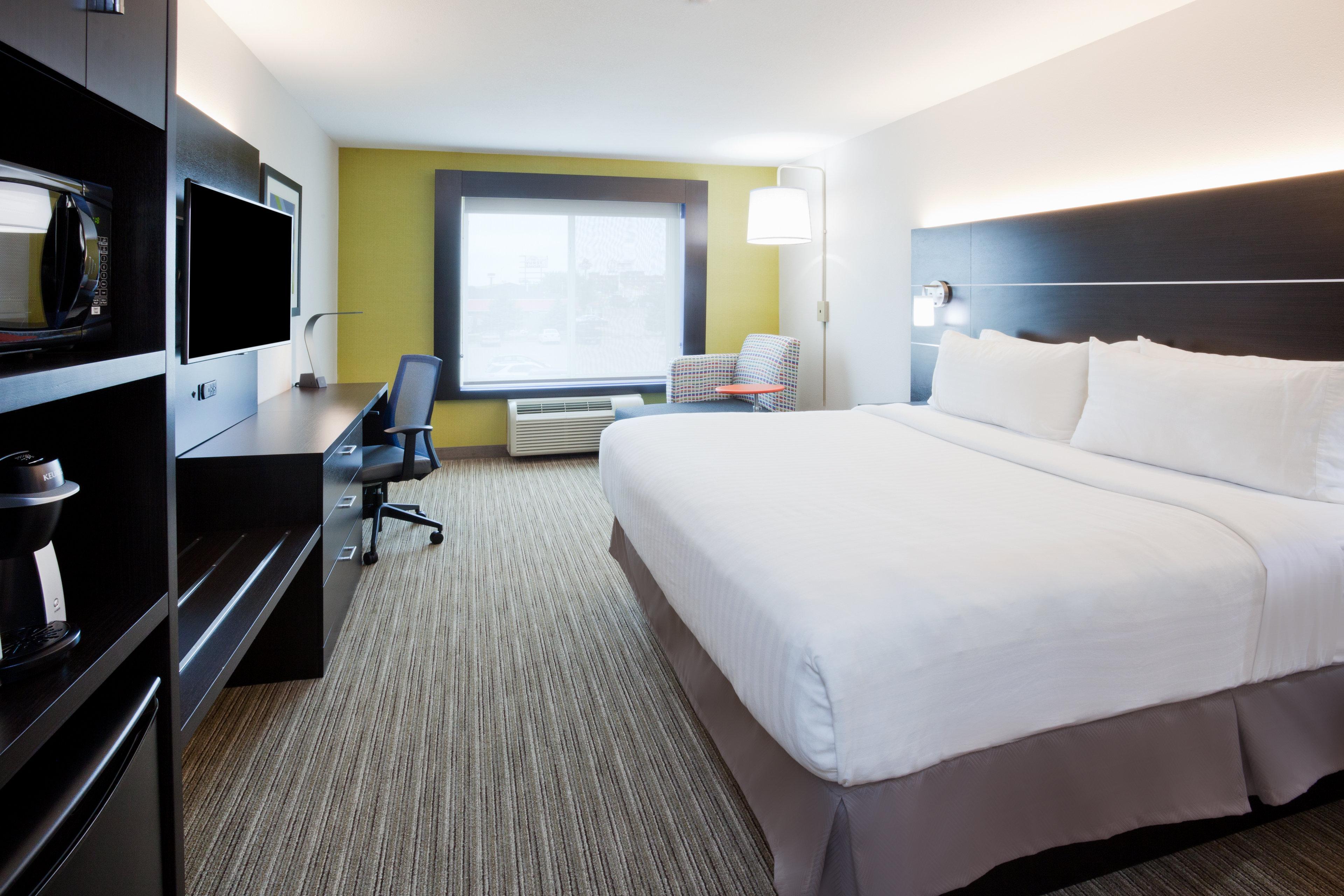 Holiday Inn Express & Suites - Dickinson By Ihg Екстериор снимка