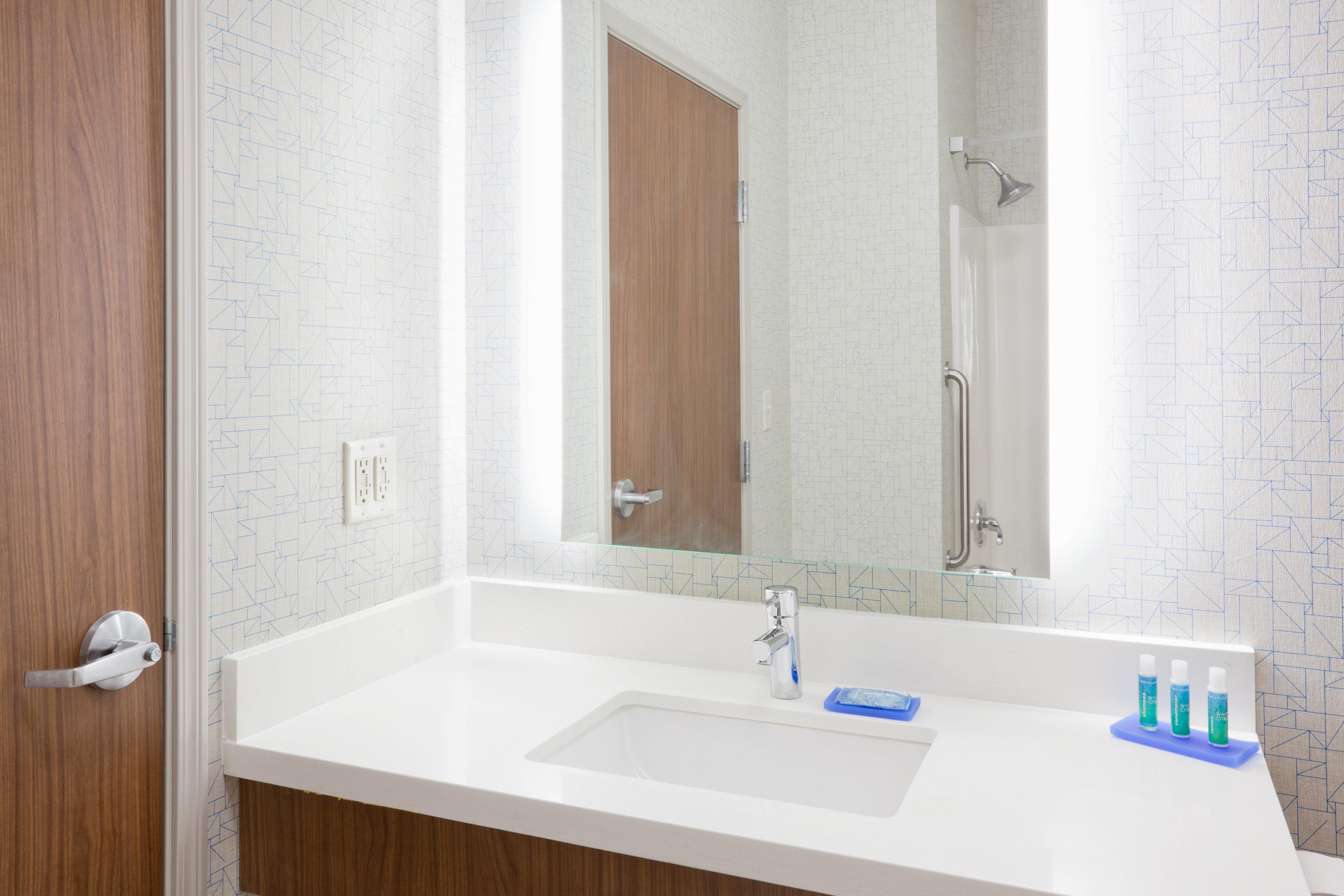 Holiday Inn Express & Suites - Dickinson By Ihg Екстериор снимка