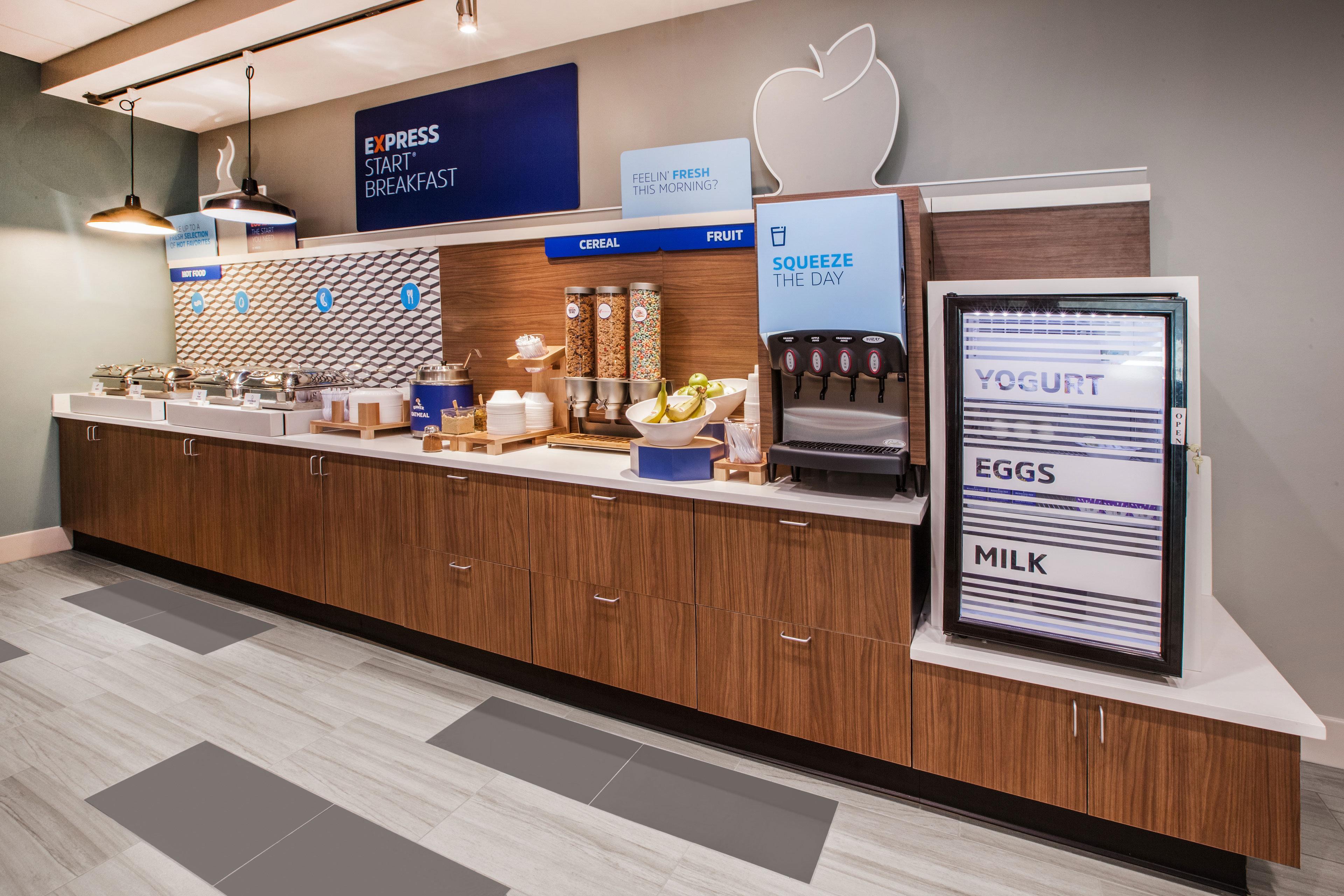 Holiday Inn Express & Suites - Dickinson By Ihg Екстериор снимка