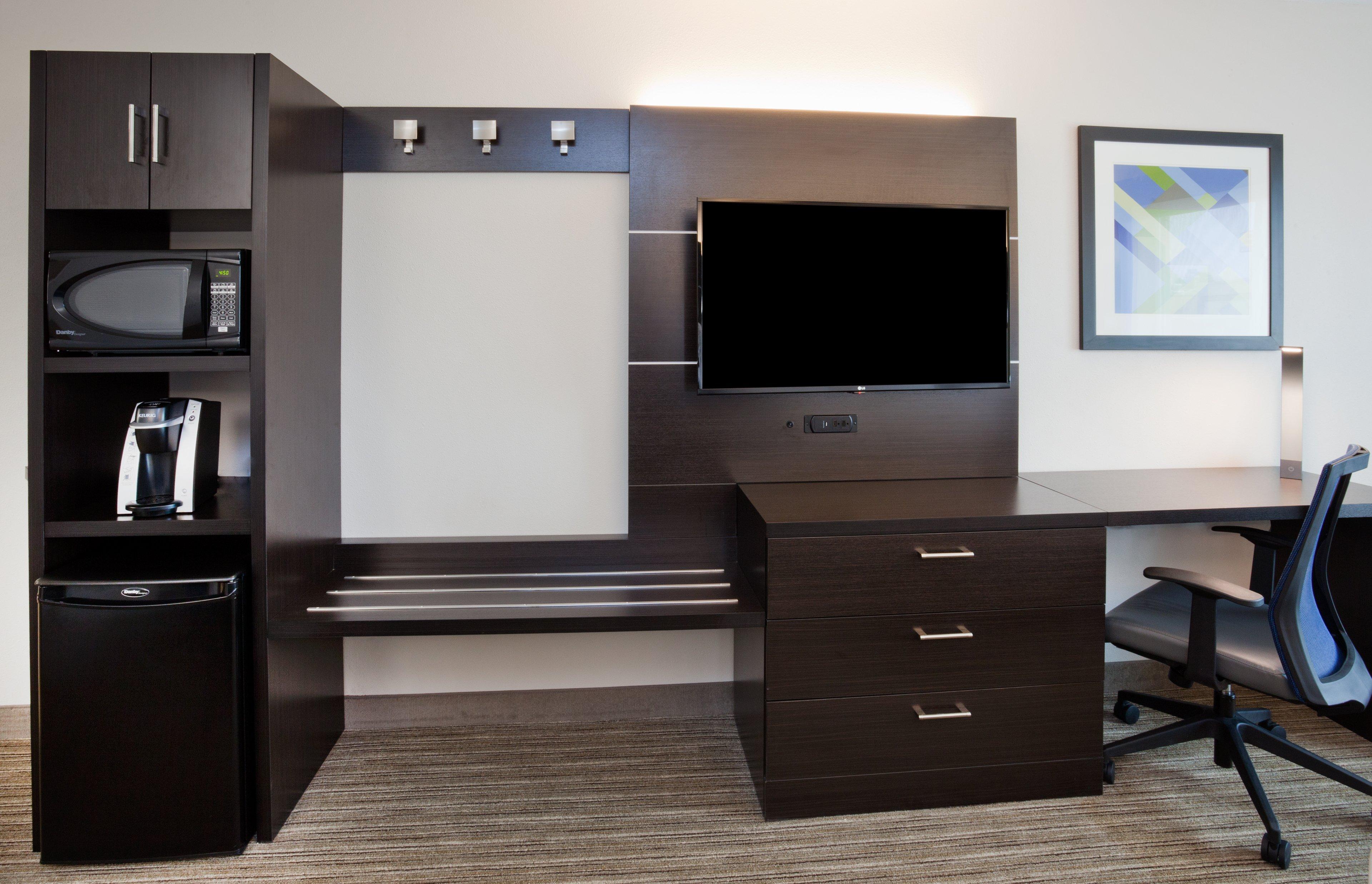 Holiday Inn Express & Suites - Dickinson By Ihg Екстериор снимка