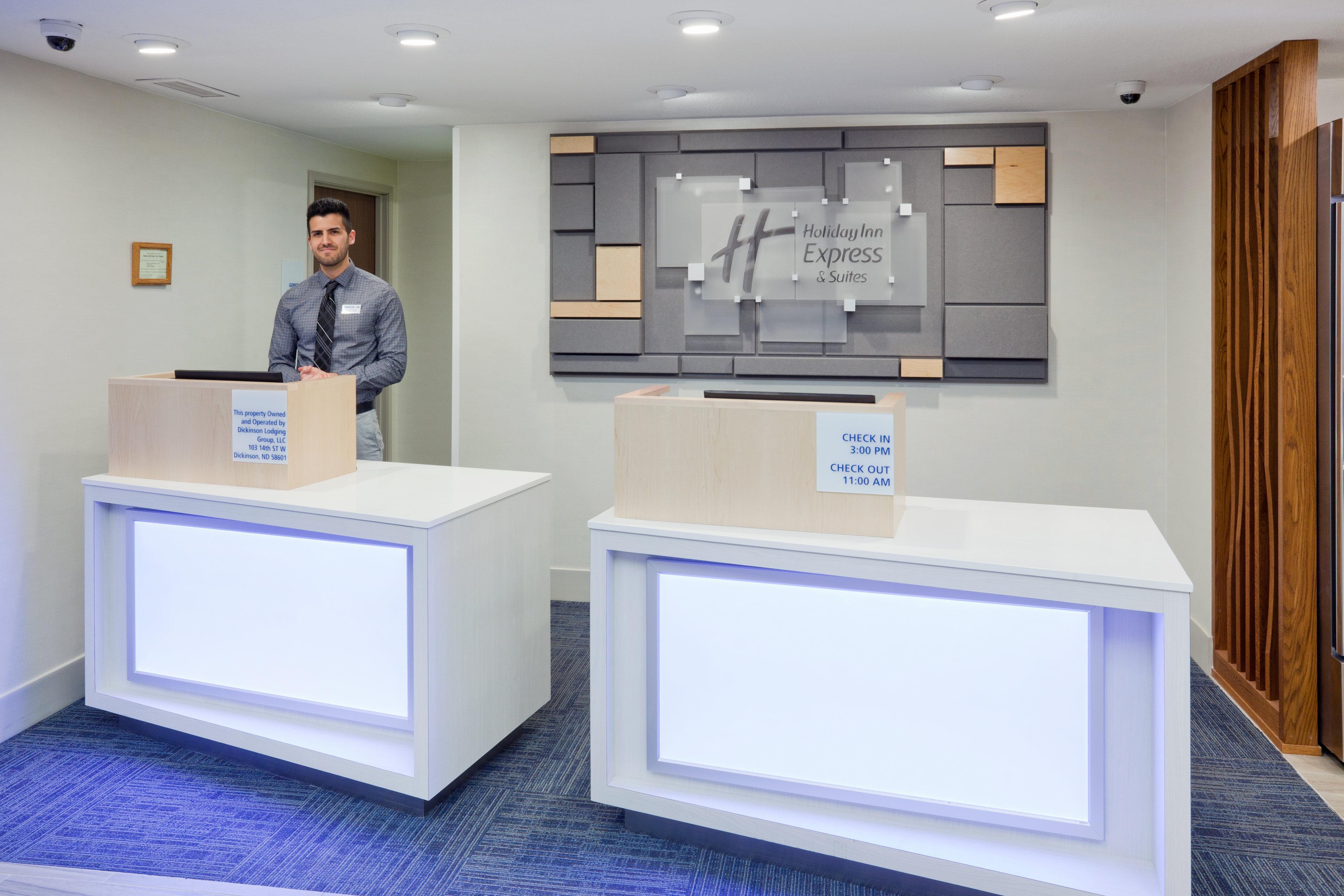 Holiday Inn Express & Suites - Dickinson By Ihg Екстериор снимка