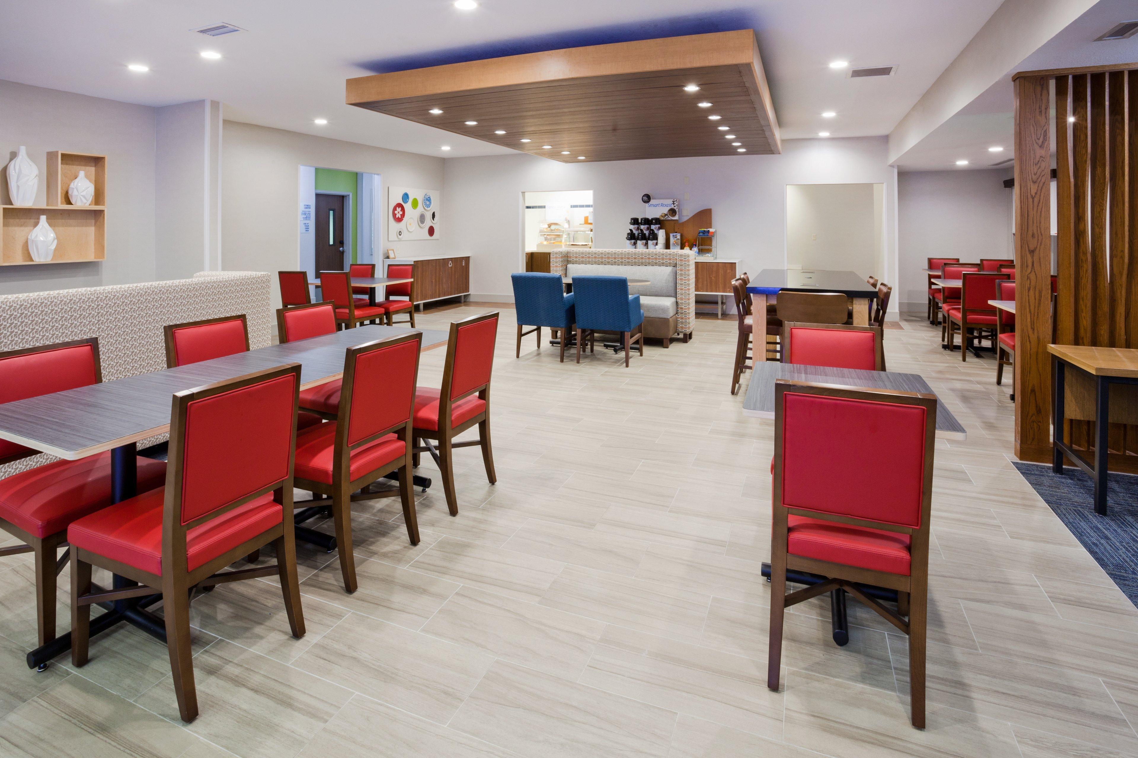 Holiday Inn Express & Suites - Dickinson By Ihg Екстериор снимка