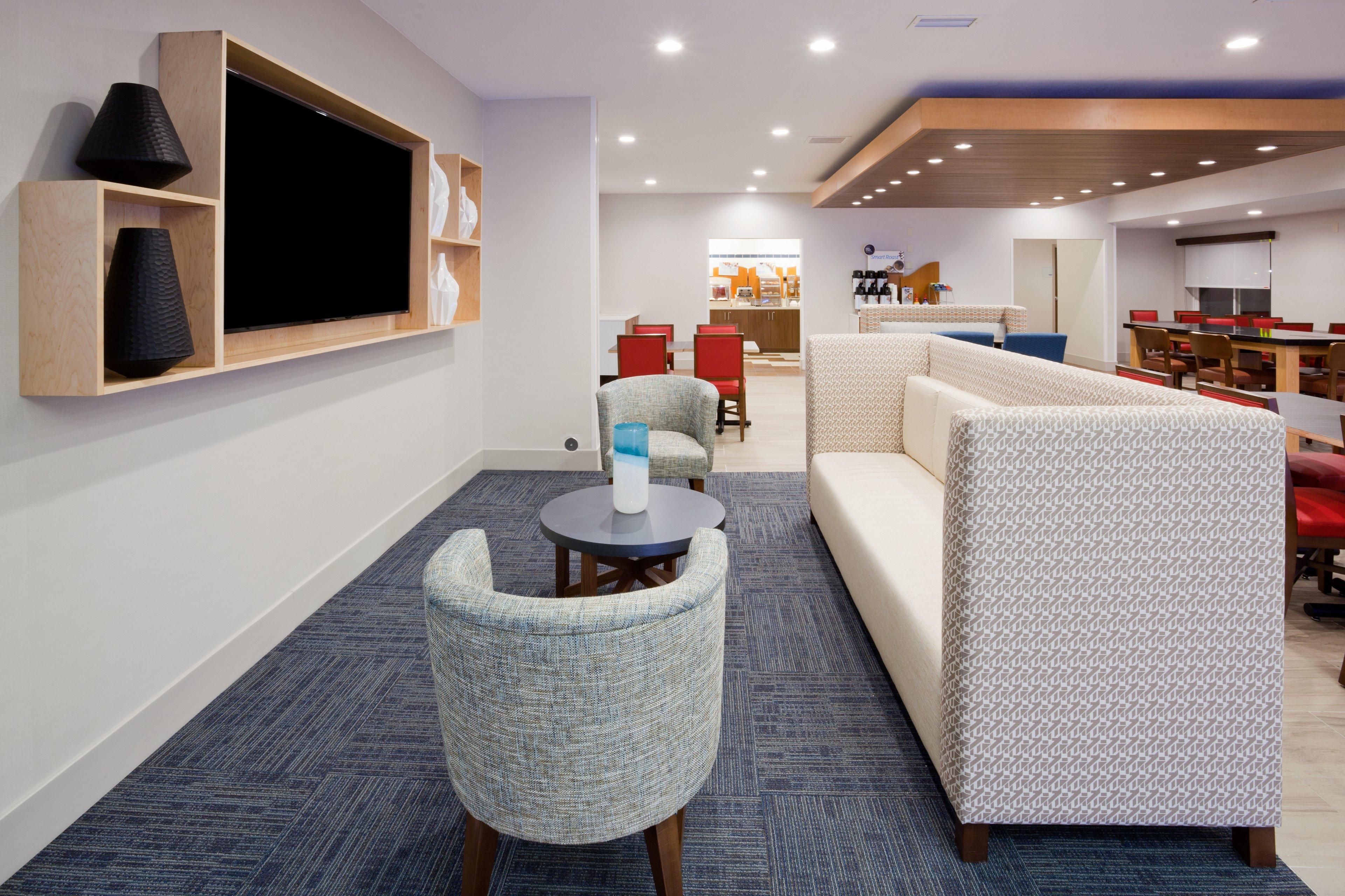 Holiday Inn Express & Suites - Dickinson By Ihg Екстериор снимка