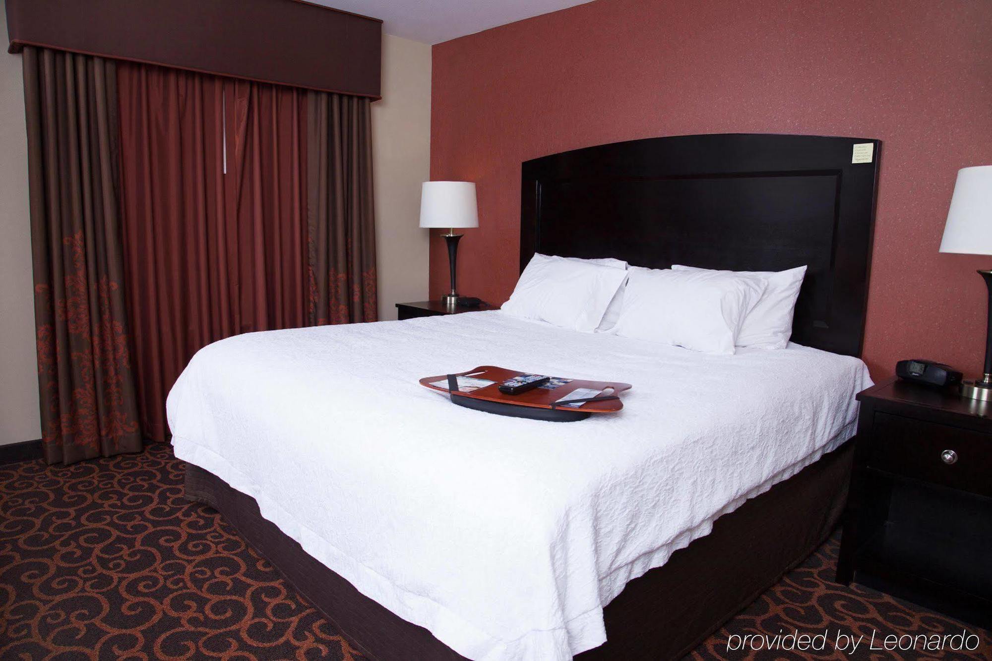 Holiday Inn Express & Suites - Dickinson By Ihg Екстериор снимка